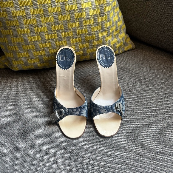 Vintage Dior lock & key heels - Picture 1 of 6